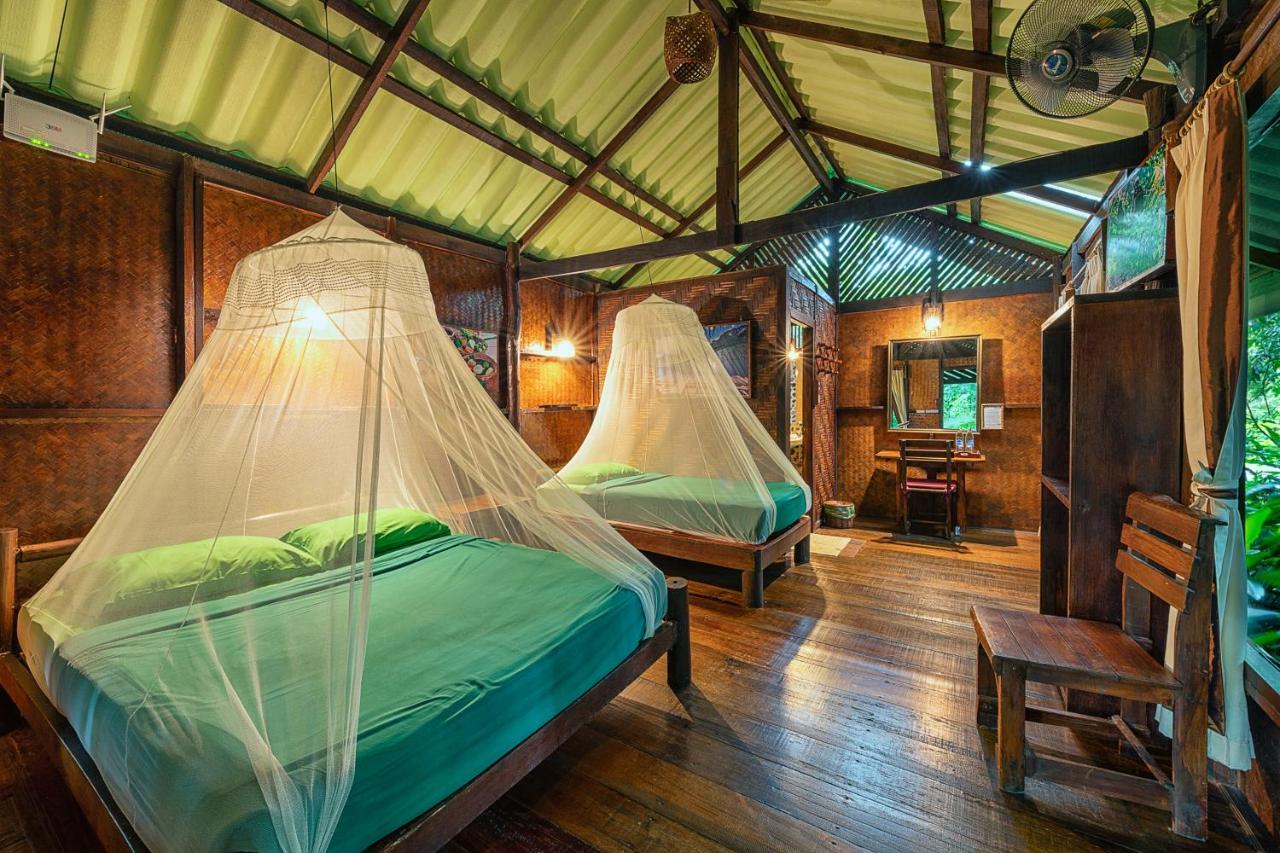 Khao Sok Riverside Cottages Khao Sok National Park 外观 照片