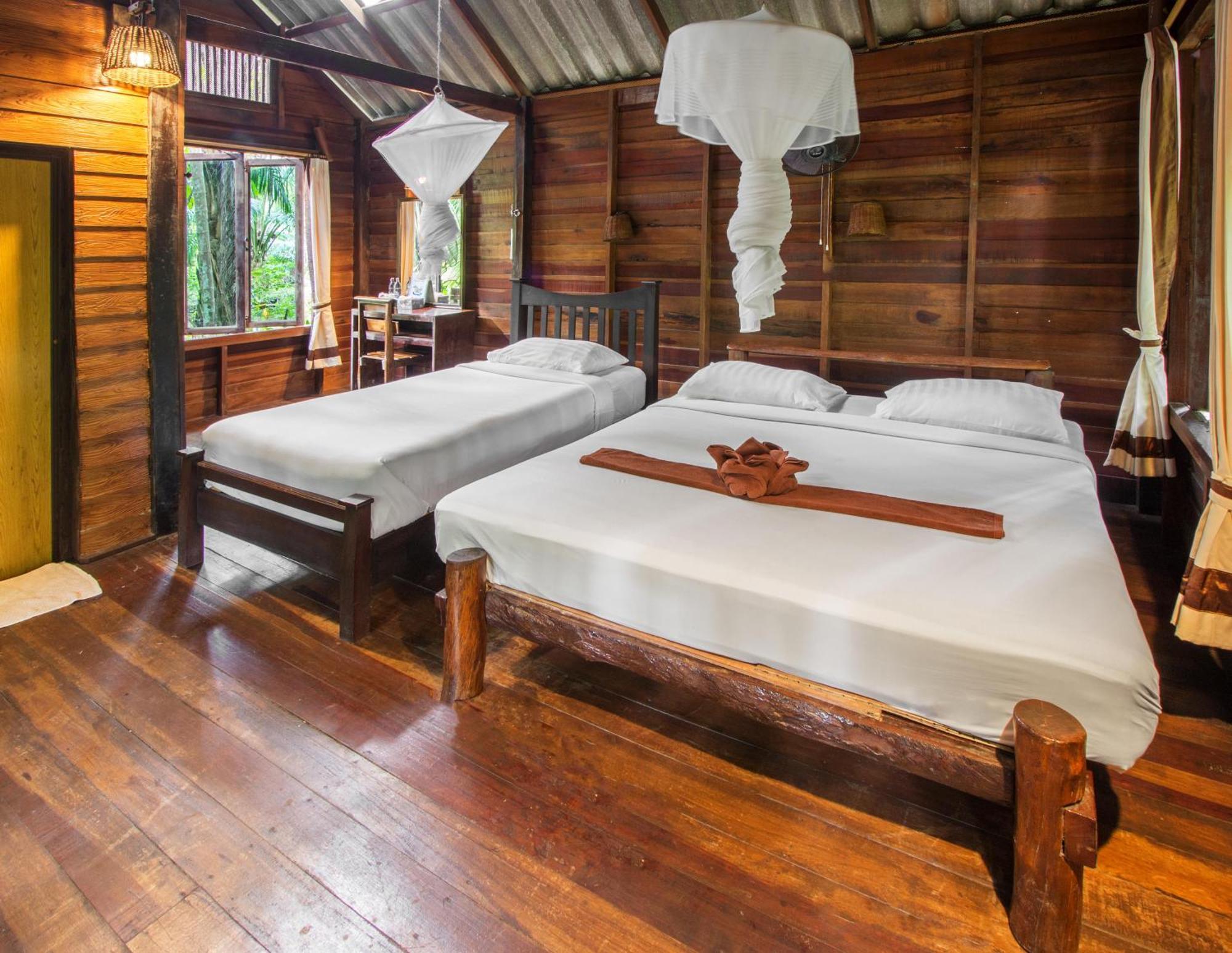 Khao Sok Riverside Cottages Khao Sok National Park 外观 照片